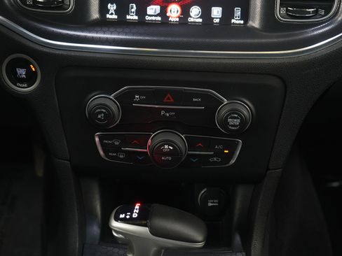 Used 2016 Dodge Charger SXT w/ AWD Plus Group image 17