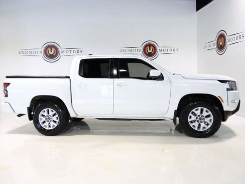 Used 2022 Nissan Frontier SV image 31