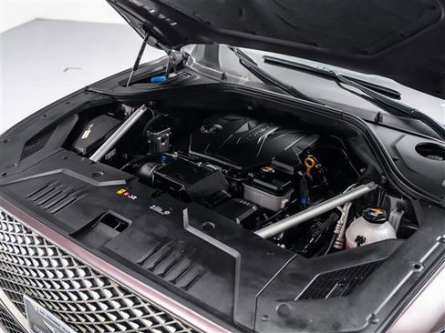 Used 2023 Genesis GV70 2.5T w/ Select Package image 13