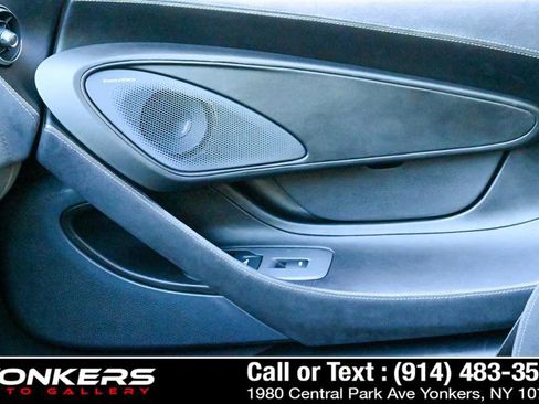 Used 2018 McLaren 570S image 17