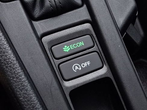 Certified 2025 Honda Accord SE image 25
