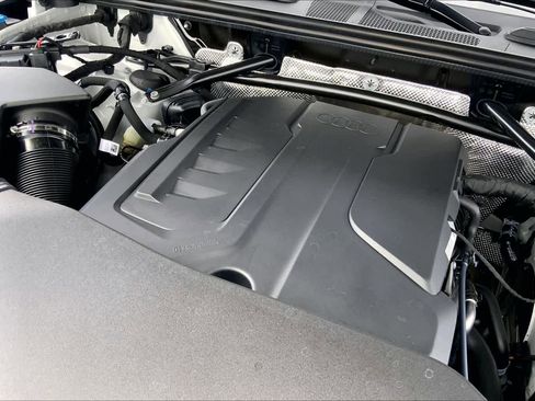 Used 2025 Audi Q5 Premium Plus image 31