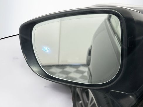 Used 2024 Subaru Crosstrek 2.0i Premium w/ Crosstrek Mirror Package image 16