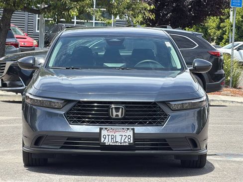 Used 2025 Honda Accord LX image 9