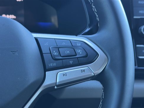 Used 2024 Volkswagen Taos S image 27