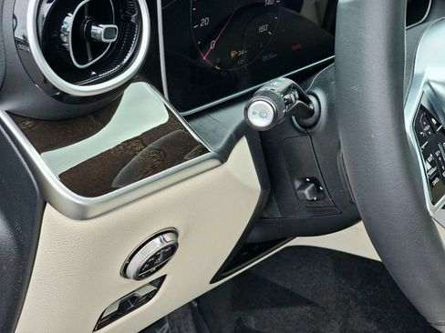 Certified 2025 Mercedes-Benz GLC 300 4MATIC image 20