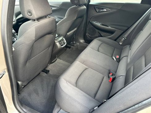 Used 2023 Chevrolet Malibu LT image 15
