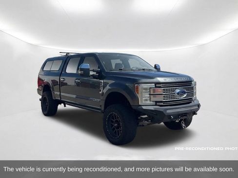 Used 2017 Ford F250 Platinum w/ Platinum Ultimate Package AWD/4WD image 3