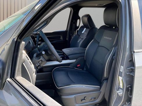 New 2026 RAM 3500 Laramie AWD/4WD image 18