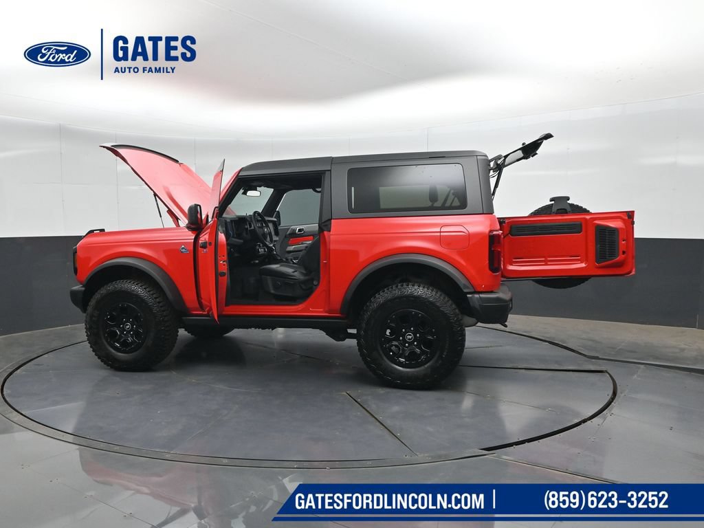 Used 2023 Ford Bronco Black Diamond w/ Sasquatch Package AWD/4WD image 48