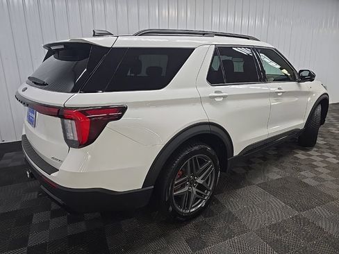 Used 2025 Ford Explorer ST-Line w/ Premium Package AWD/4WD image 15