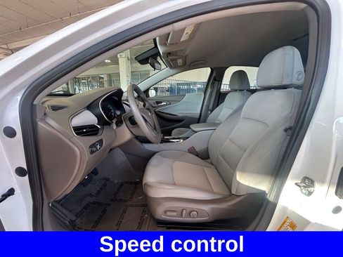 Used 2025 Chevrolet Malibu LT image 10