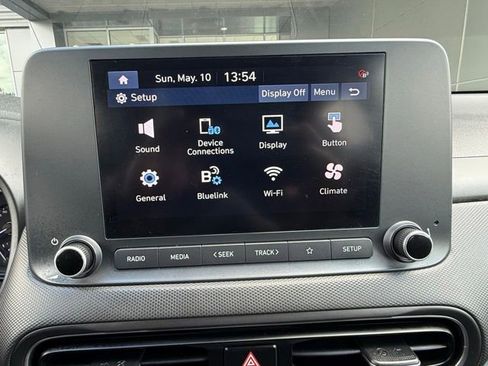 Used 2023 Hyundai Kona SEL FWD image 28