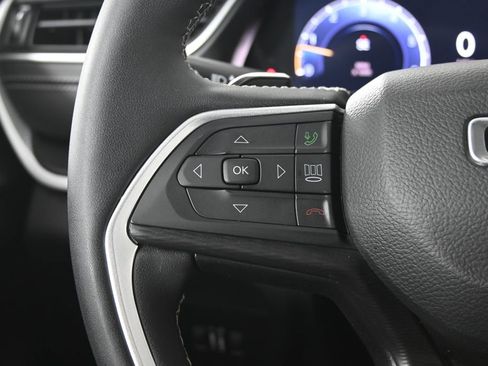 Used 2023 Jeep Grand Cherokee Altitude AWD/4WD image 34