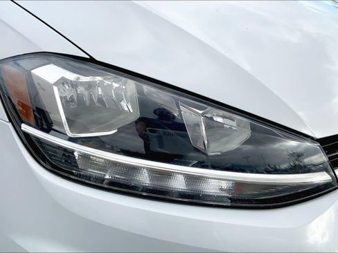 Used 2019 Volkswagen Golf SE FWD image 26
