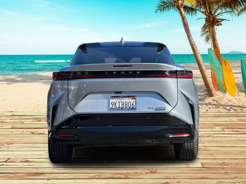 Used 2023 Lexus RZ 450e Premium image 4