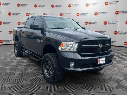 Used 2017 RAM 1500 Express AWD/4WD image 7