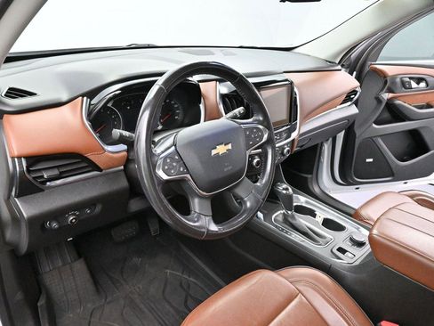 Used 2019 Chevrolet Traverse High Country w/ LPO, Floor Liner Package AWD/4WD image 19
