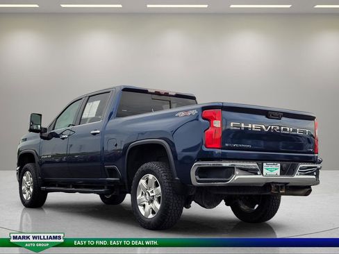 Used 2020 Chevrolet Silverado 2500 LTZ w/ LTZ Premium Package AWD/4WD image 6