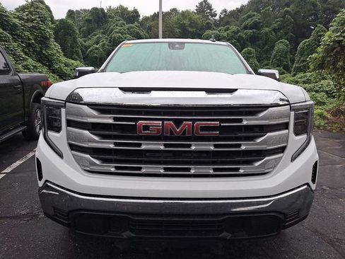 Used 2026 GMC Sierra 1500 SLE RWD image 2