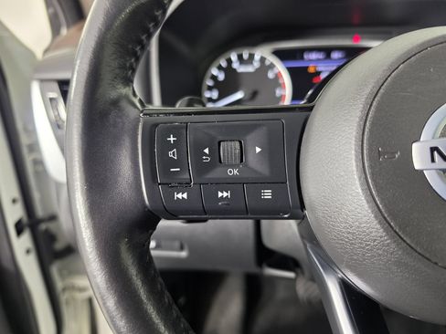 Used 2021 Nissan Rogue SV w/ Premium Package FWD image 26