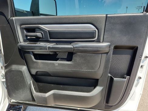 Used 2023 RAM 3500 Tradesman AWD/4WD image 17