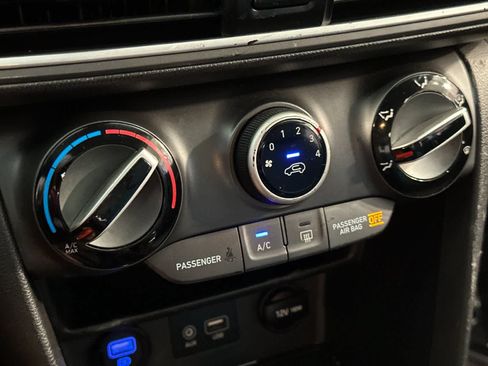 Used 2020 Hyundai Kona SE FWD image 21