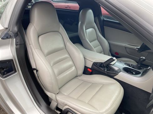 Used 2006 Chevrolet Corvette Coupe w/ Preferred Equipment Group image 5