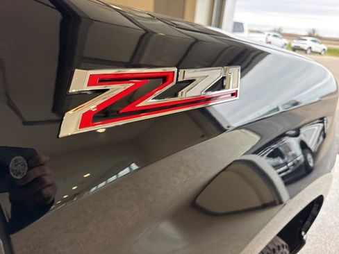 Used 2021 Chevrolet Silverado 1500 LT Trail Boss w/ Convenience Package II image 15