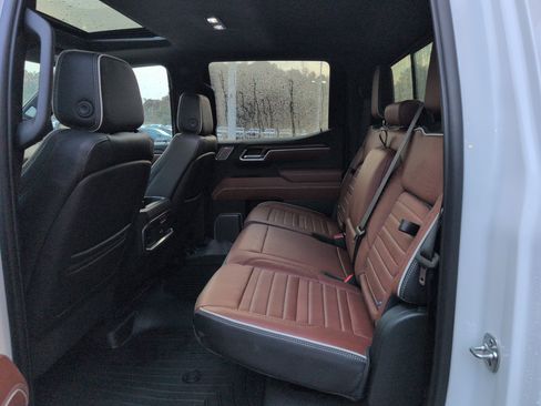 Used 2025 GMC Sierra 1500 Denali Ultimate image 30