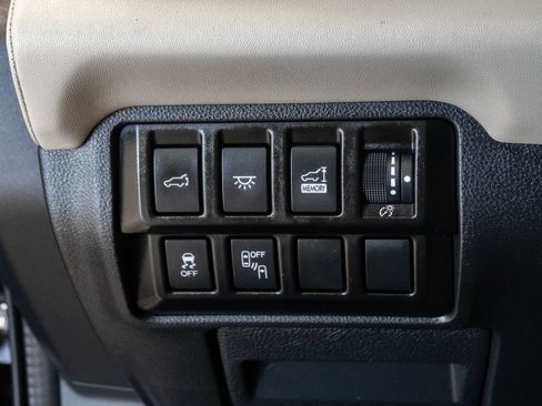 Used 2022 Subaru Ascent Touring AWD/4WD image 18