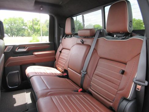 Used 2024 GMC Sierra 2500 Denali Ultimate AWD/4WD image 26