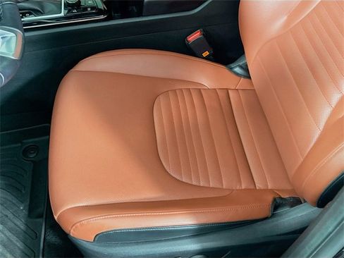 Used 2024 Kia Sportage SX image 21