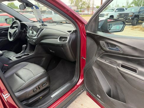 Used 2018 Chevrolet Equinox Premier AWD/4WD image 14