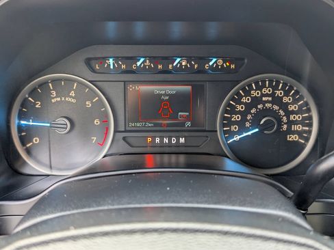 Used 2018 Ford F150 XLT w/ Equipment Group 301A Mid AWD/4WD image 24