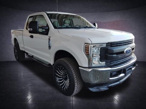 Used 2018 Ford F350 XL AWD/4WD image 7