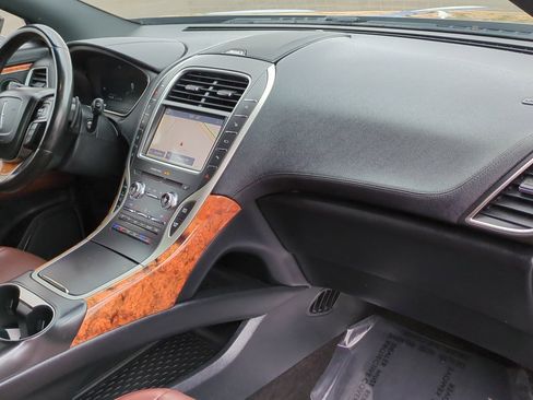 Used 2020 Lincoln Nautilus Reserve FWD image 32