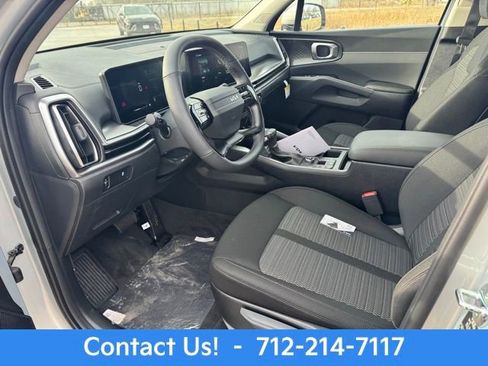 New 2026 Kia Sorento LX image 17