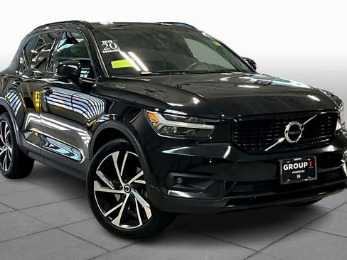 Used 2020 Volvo XC40 T5 R-Design w/ Protection Package AWD/4WD image 3
