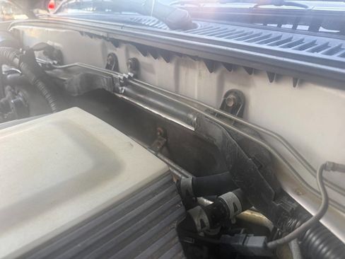 Used 2001 Toyota Land Cruiser AWD/4WD image 88