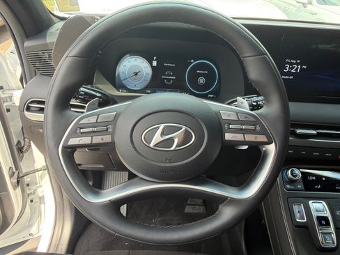 Certified 2025 Hyundai Palisade Calligraphy AWD/4WD image 25