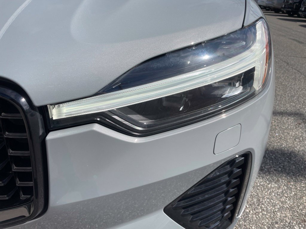 Certified 2024 Volvo XC60 B5 Plus w/ Climate Package AWD/4WD image 9
