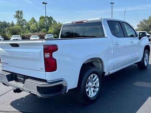 Used 2022 Chevrolet Silverado 1500 LT w/ Z71 Off-Road Package AWD/4WD image 8