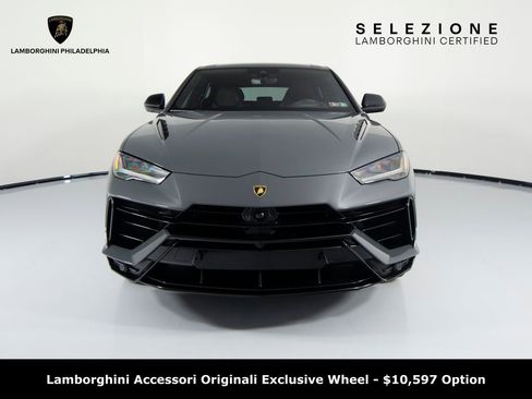 Used 2024 Lamborghini Urus S AWD/4WD image 2
