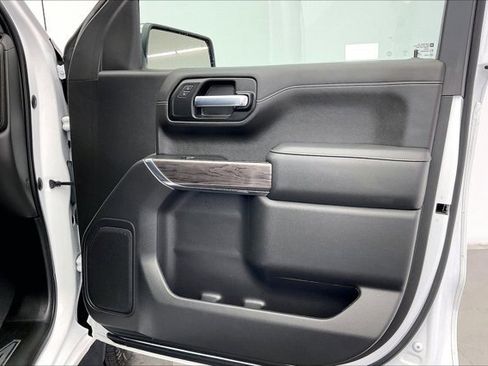 Used 2022 Chevrolet Silverado 1500 LTZ image 26