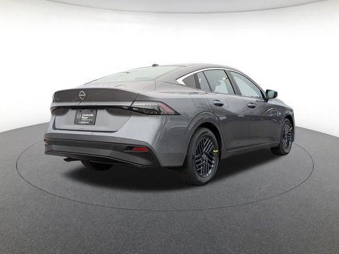 New 2026 Nissan Sentra SV w/ SV Convenience Package FWD image 5