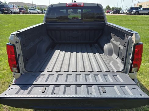 Used 2023 Chevrolet Colorado Trail Boss AWD/4WD image 11