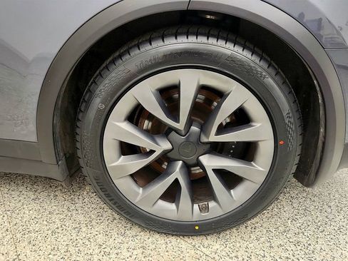 Used 2023 Tesla Model X AWD/4WD image 9