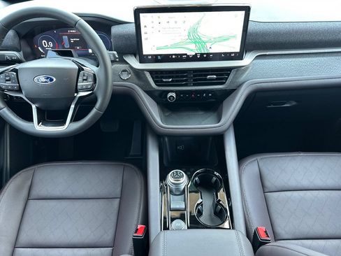 New 2026 Ford Explorer Platinum RWD image 12