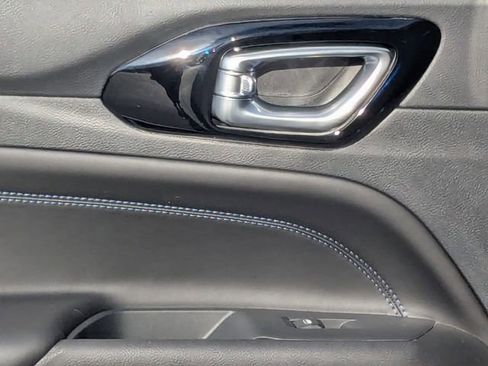 New 2026 Jeep Compass Latitude image 27